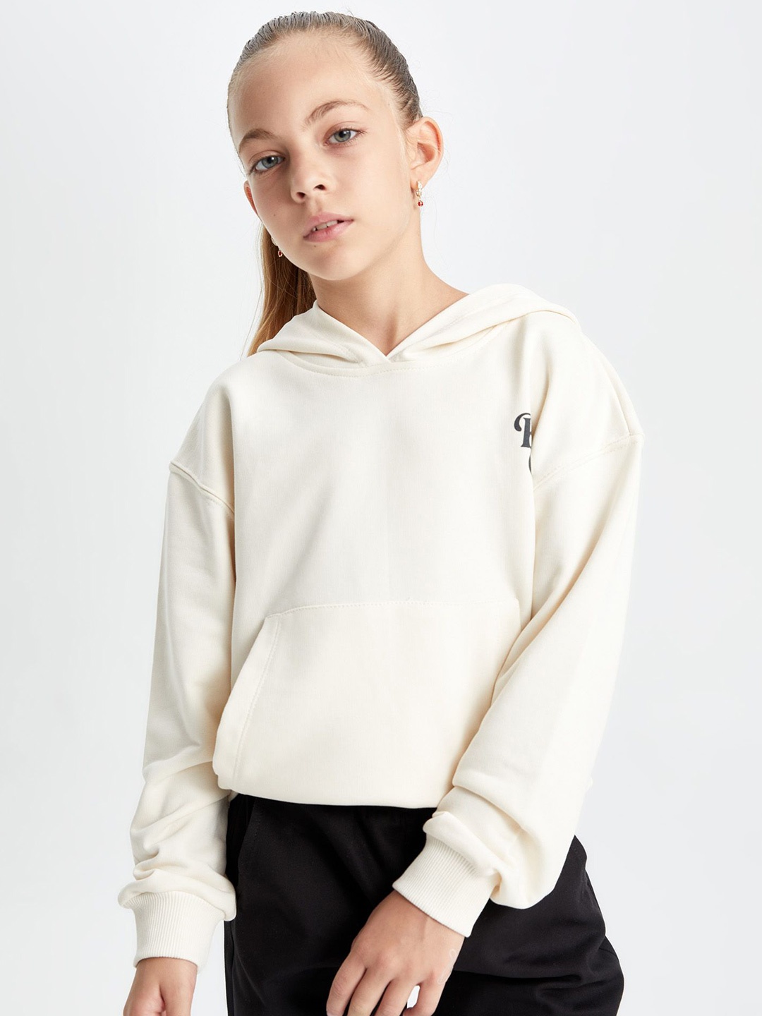 

DeFacto Girls Hooded Sweatshirt, White