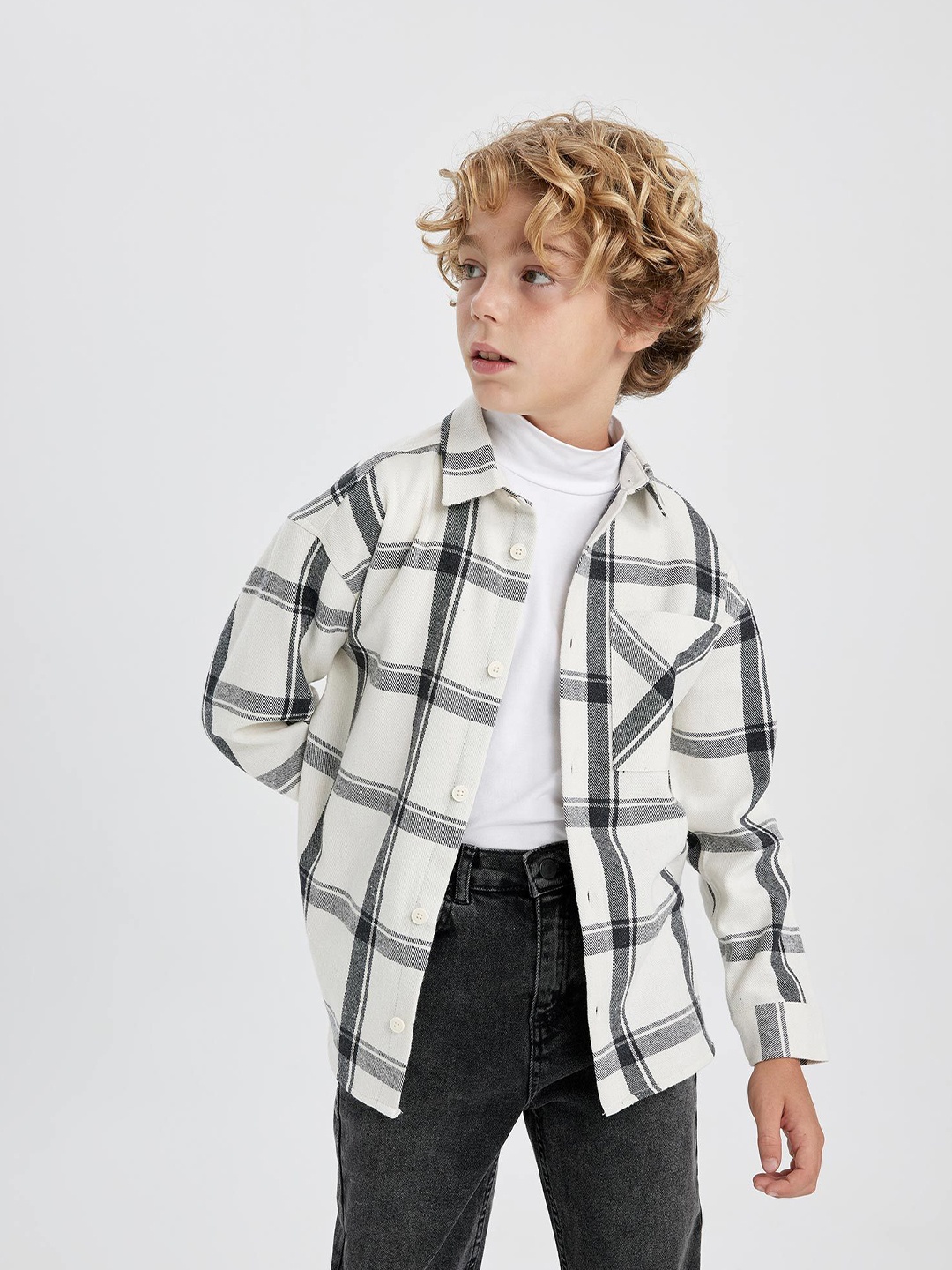 

DeFacto Boys Spread Collar Windowpane Checked Casual Shirt, Na