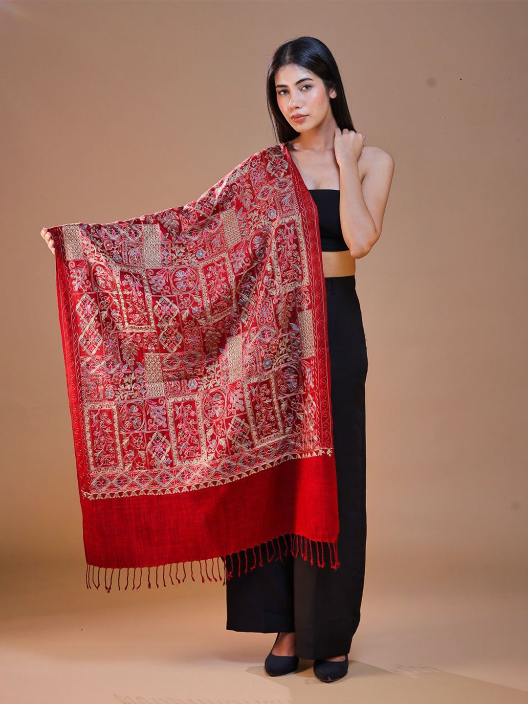 

SWI Stylish Women Ethnic Motif Embroidered Woolen Stole, Red