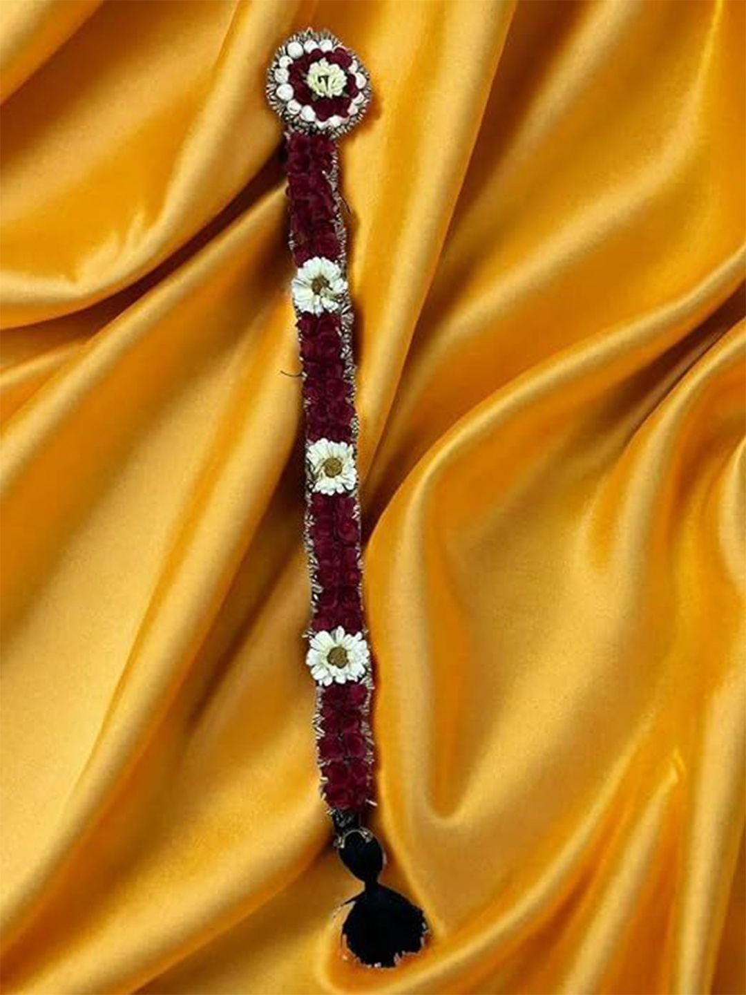 

VAGHBHATT Women Hair Accessory Set of, Maroon