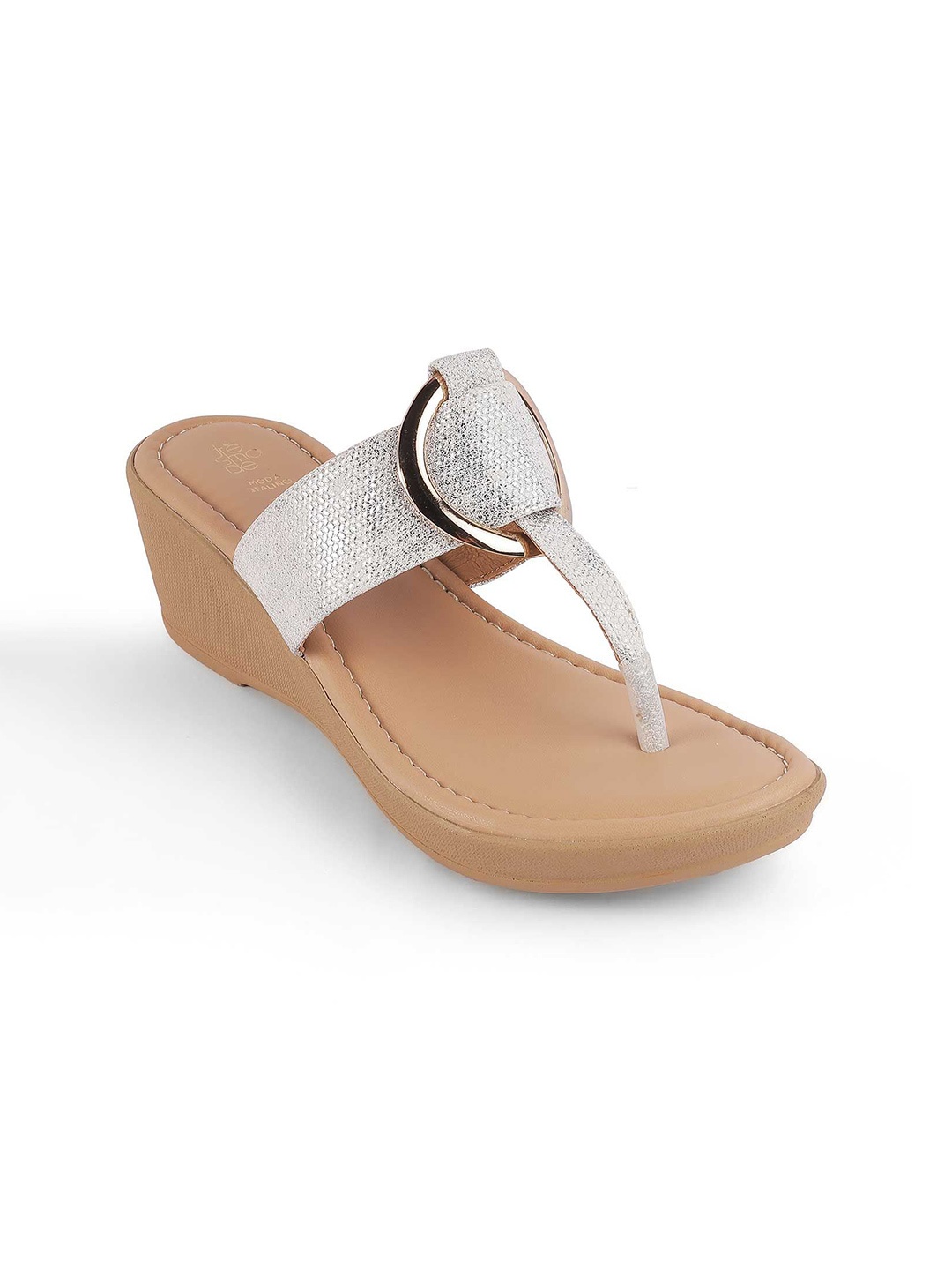 

Tresmode Women Solid Wedge Sandals, White