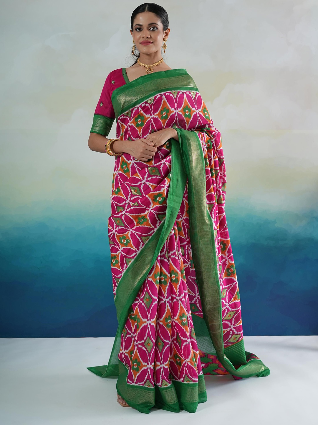 

Sangria Printed Saree, Pink