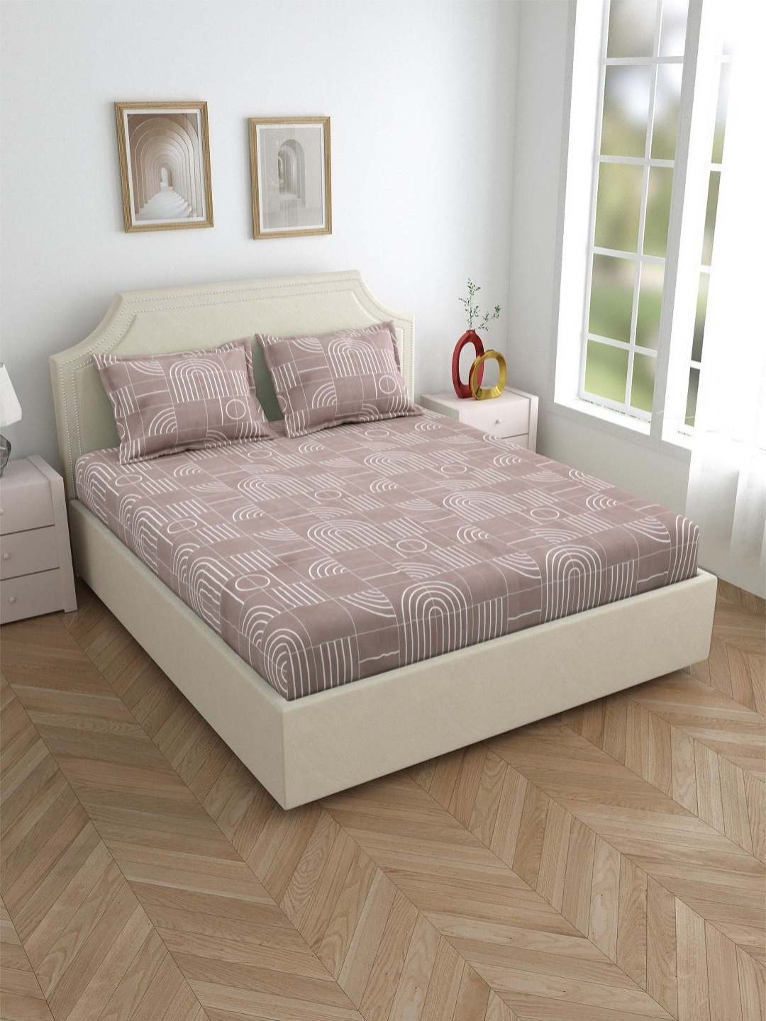 

Salona Bichona Grey & White Printed 144 TC Pure Cotton Queen Bedsheet with 2 Pillow Covers