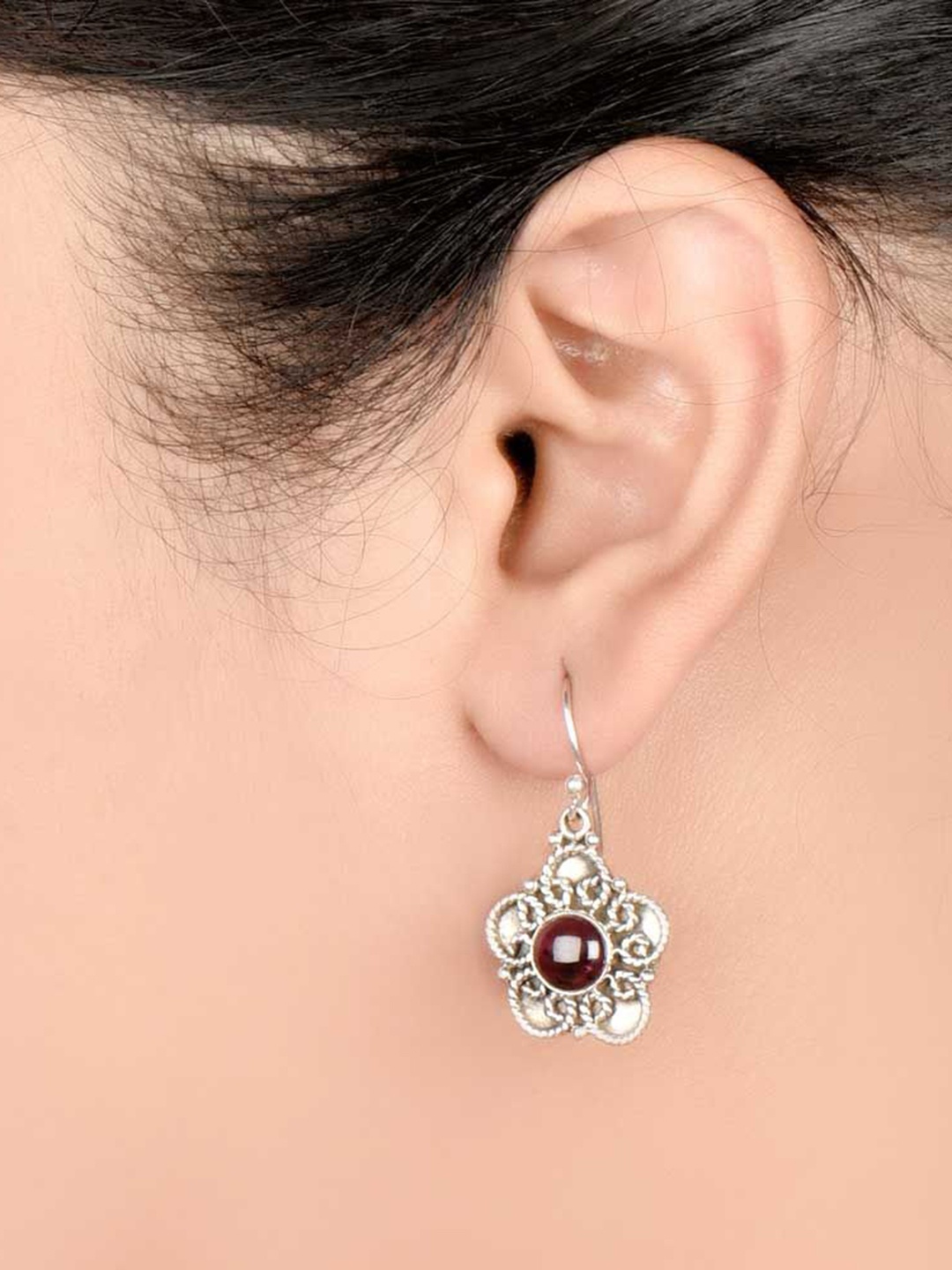 

Indianshelf 92.5 Sterling Silver Contemporary Drop Earrings