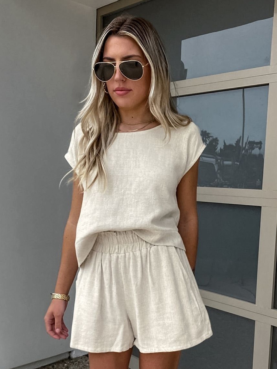

KPOP Round Neck Top & Shorts, White