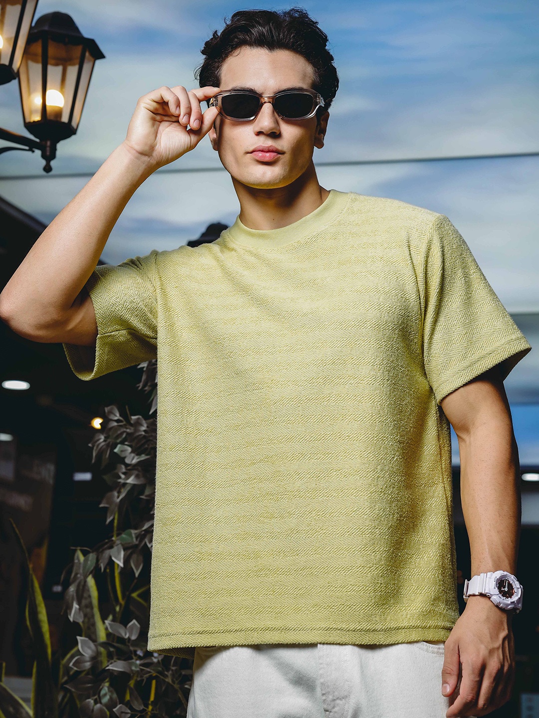 

TOMHIDDLE Men Self Design Round Neck Cotton Relaxed Fit T-shirt, Green