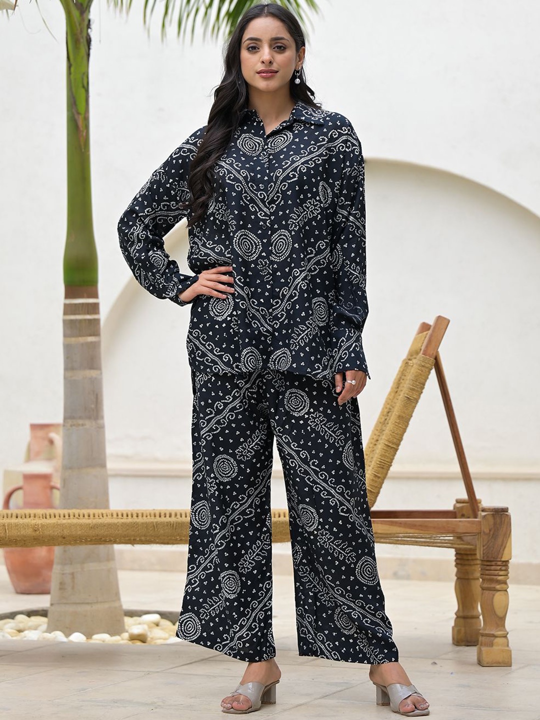 

Chandbaali Printed Shirt With Trouser, Black