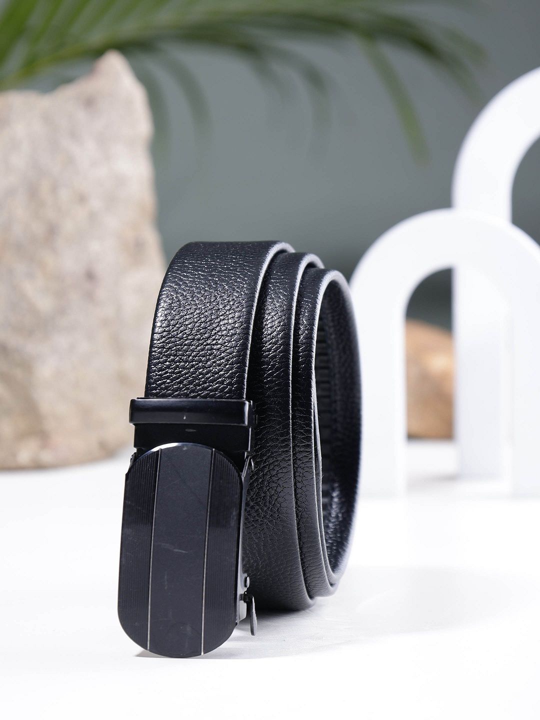 

SAZARA Men Leather Belt, Black