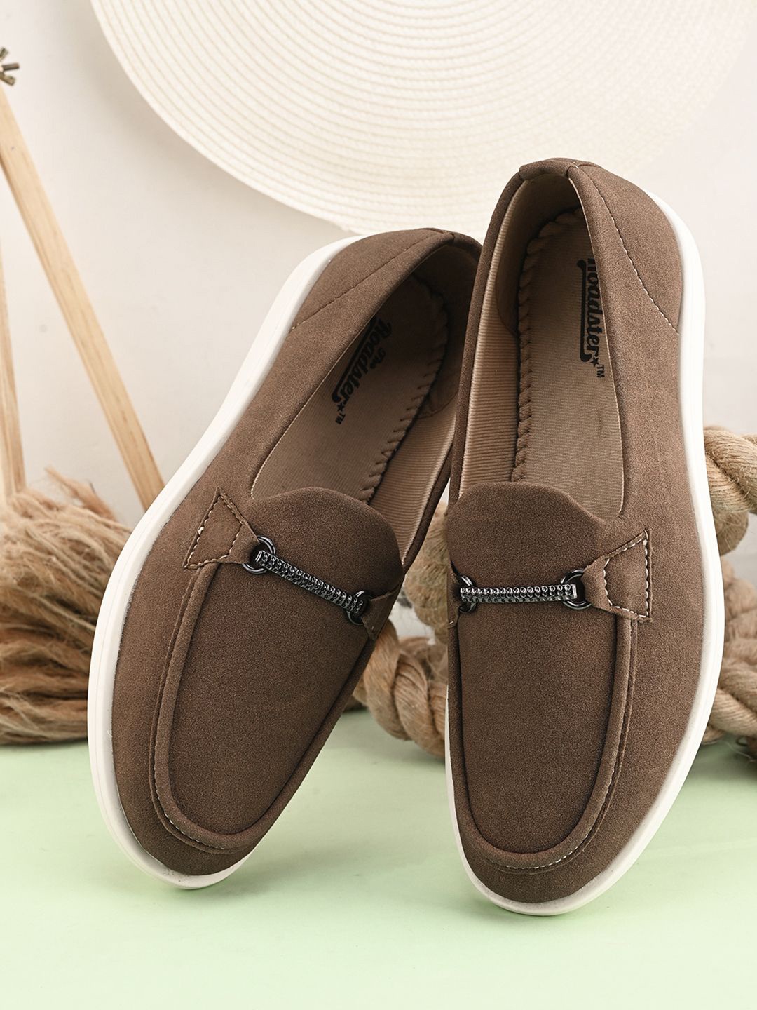 

Roadster Men Solid Round Toe Lightweight Casual Slip On Loafers, Brown