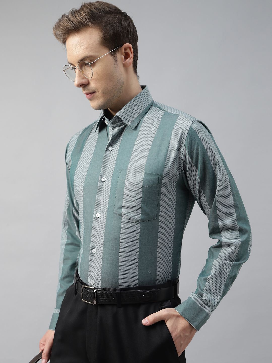 

Hancock Men Spread Collar Vertical Striped Cotton Slim Fit Formal Shirt, Green