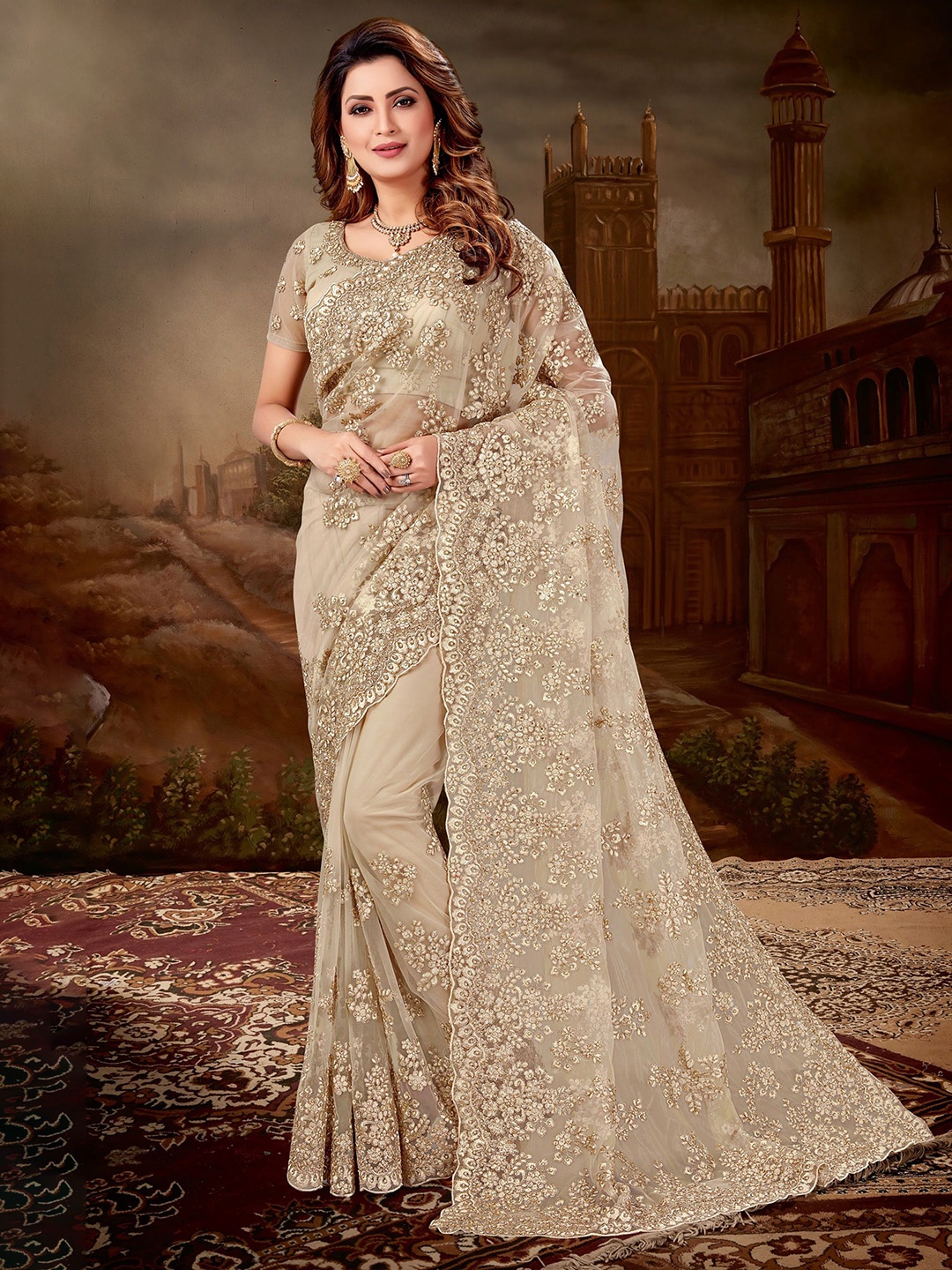 

Arron Creats Floral Embroidered Net Saree, Gold