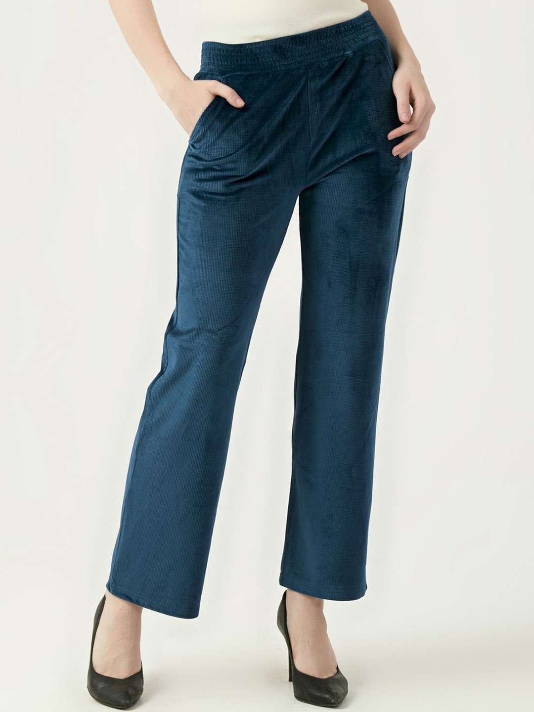 

Albion By CnM Women Solid Trousers, Blue