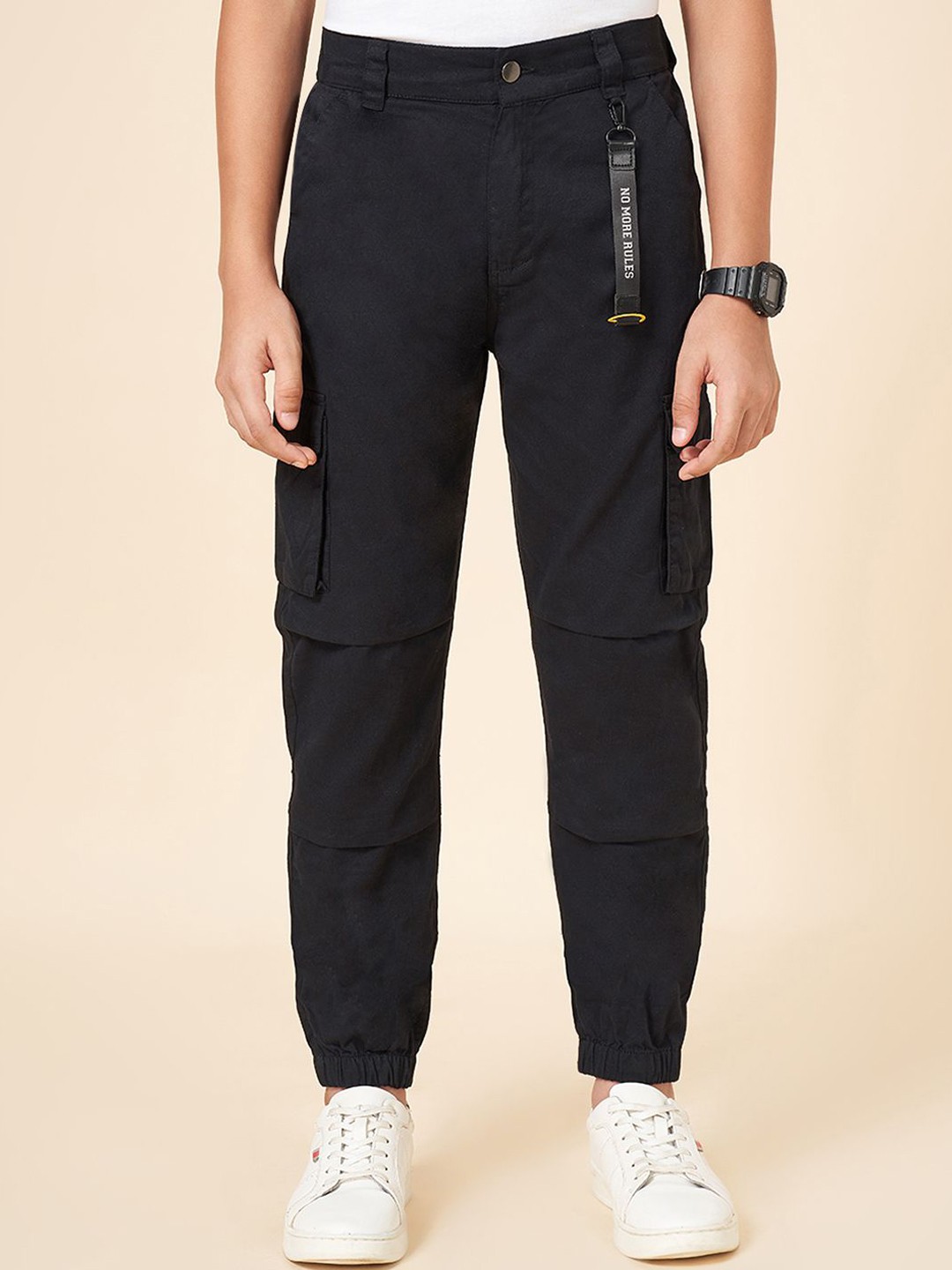 

Coolsters by Pantaloons Boys Mid-Rise Joggers Trousers, Black