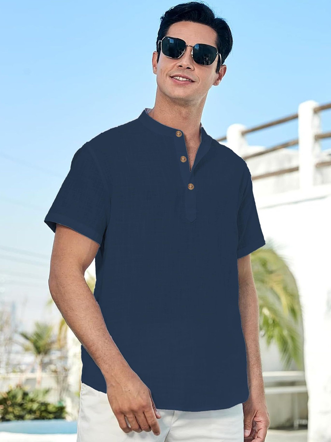 

Vida Loca Mandarin Collar Cotton Short Kurta, Navy blue