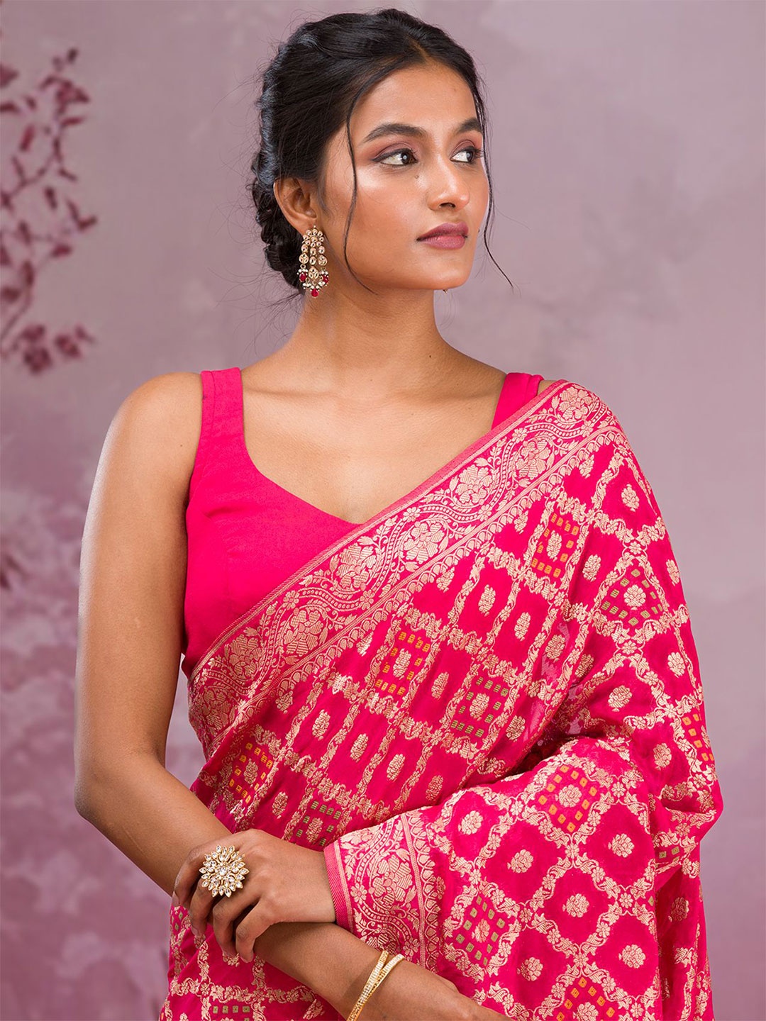 

Koskii Woven Design Zari Pure Georgette Saree, Pink