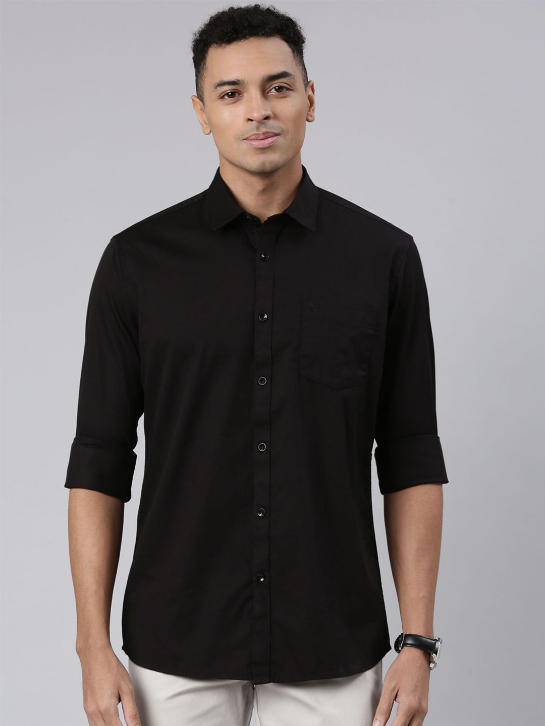 

Classic Polo Men India Spread Collar Solid Cotton Slim Fit Casual Shirt, Black