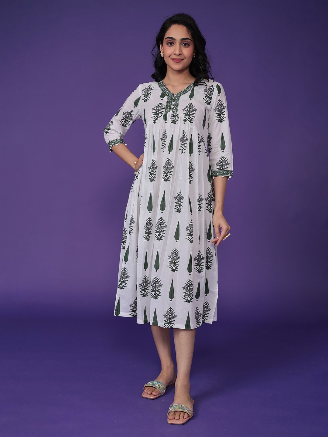 

ZARI Floral Printed A-Line Midi Dress, Green
