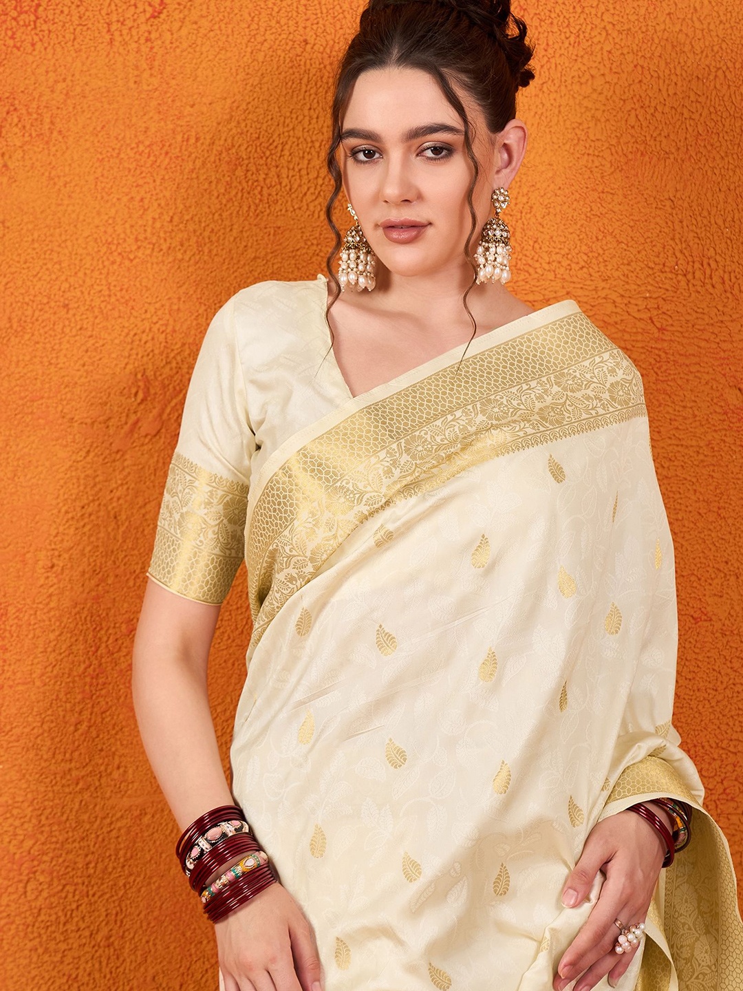

Sangria Woven Design Banarasi Saree, White