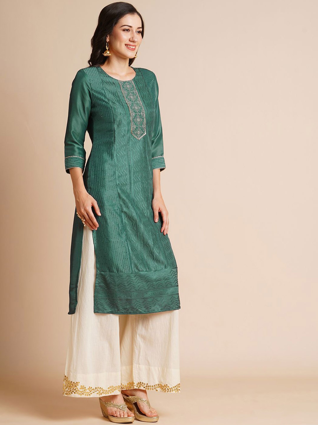 

RATAN Floral Embroidered Sequinned Straight Kurta, Teal