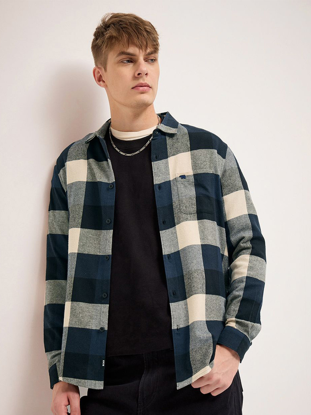 

THE BEAR HOUSE Men Spread Collar Tartan Checked Cotton Slim Fit Casual Shirt, Black