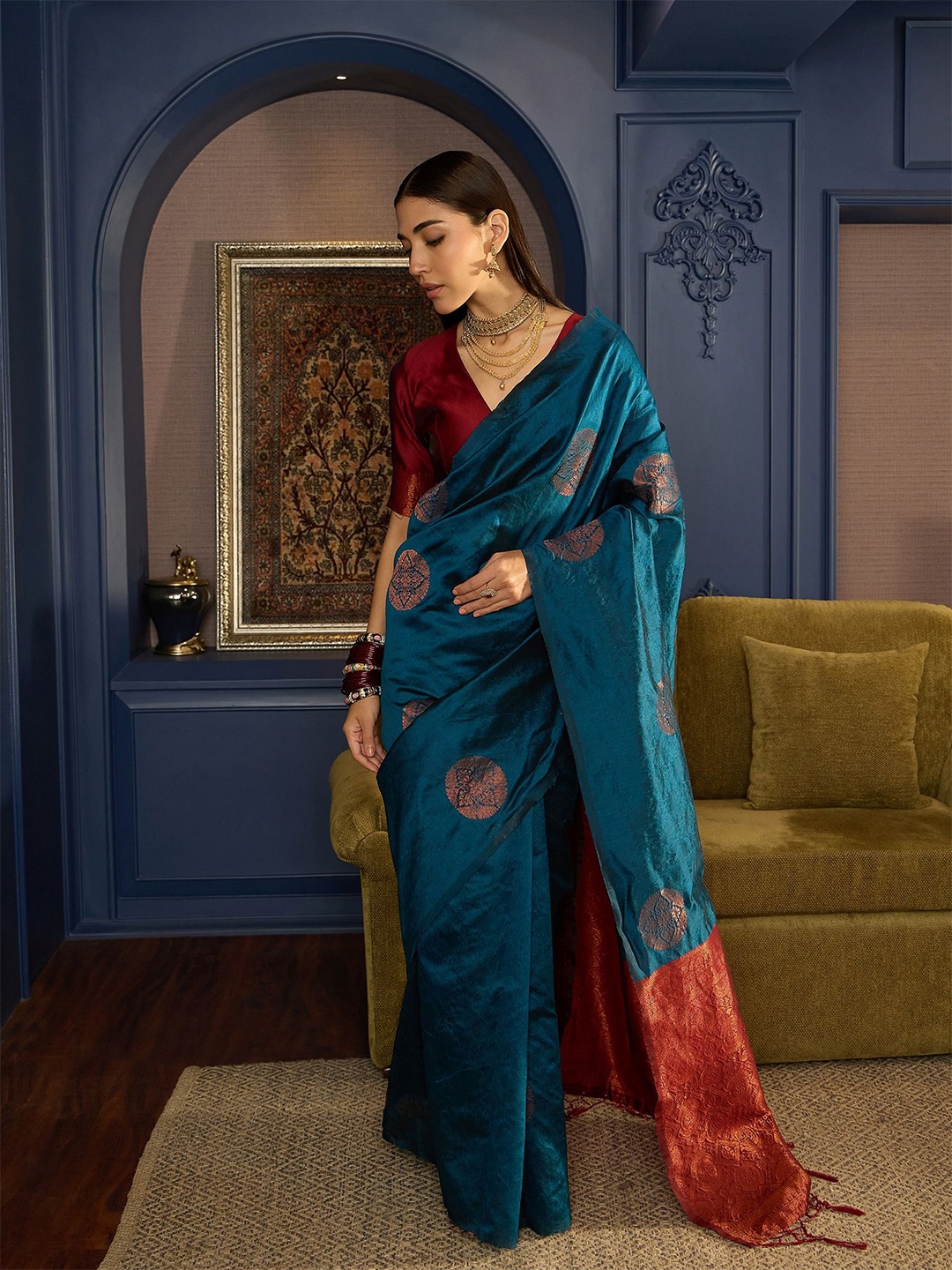 

Dori Woven Design Zari Belted Banarasi Saree, Blue