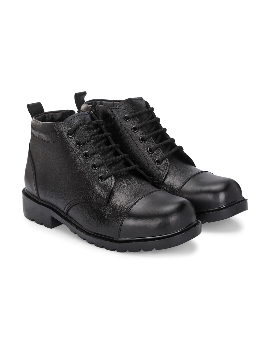 

SHOE DAY Men Textured Regular Boots, Black