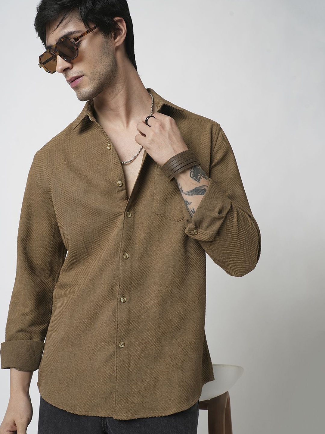 

VASTRADO Men Classic Spread Collar Solid Slim Fit Casual Shirt, Brown