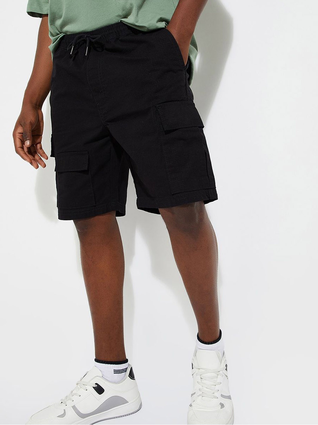

max URB_N Men Checked Cargo Shorts, Black