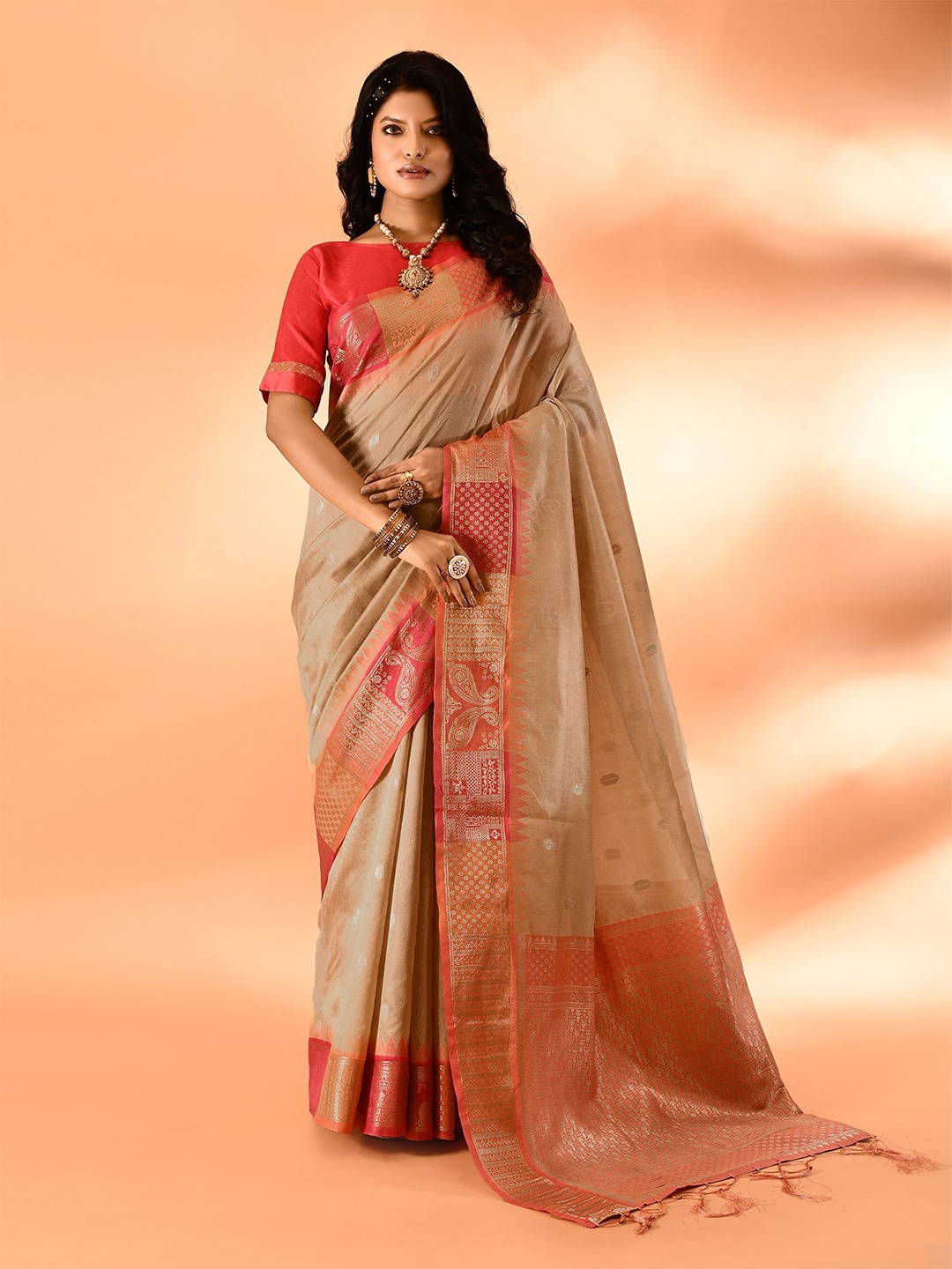 

elora Woven Design Zari Banarasi Saree, Cream
