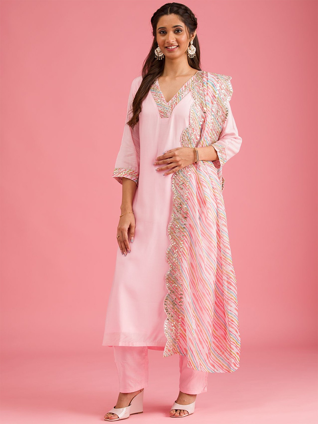 

Koskii Beads and Stones Straight Kurta With Trouser & Dupatta, Pink