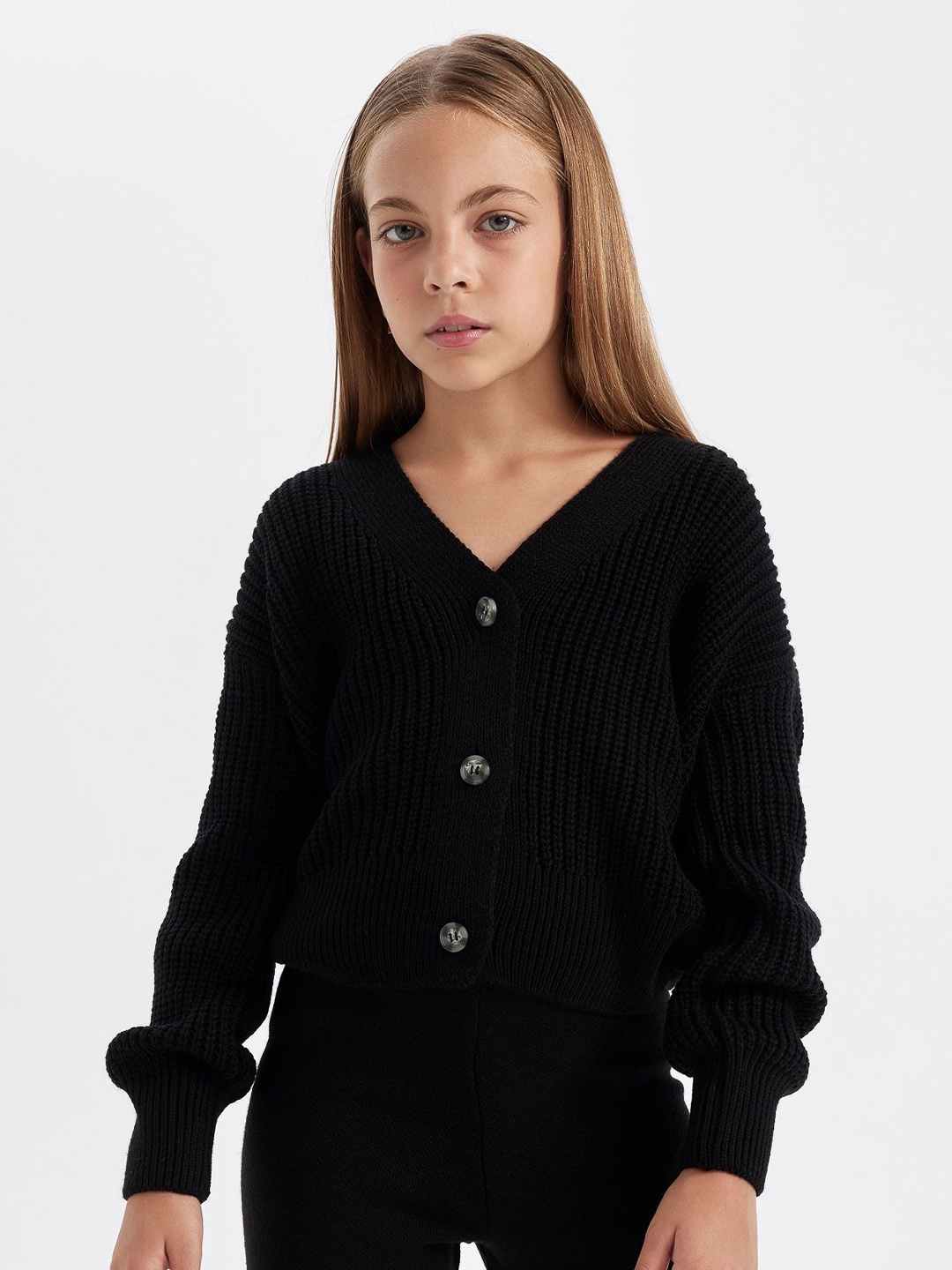 

DeFacto Girls Cable Knit Cardigan, Black