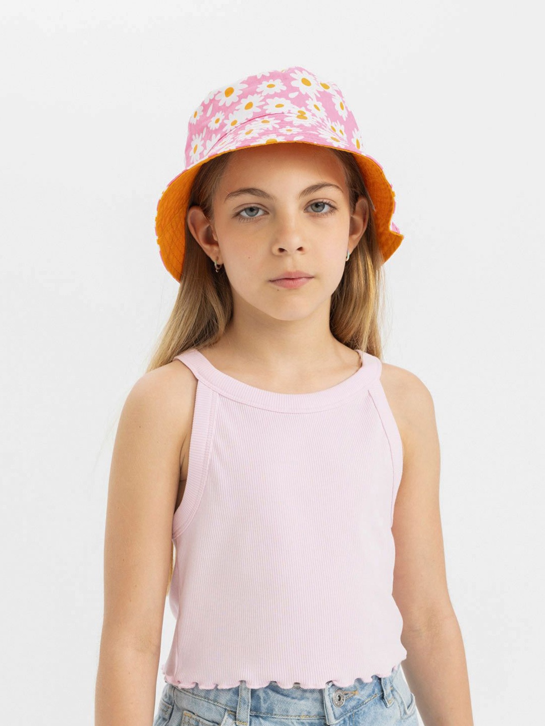 

DeFacto Girls Solid Round Neck Cotton Top, Pink