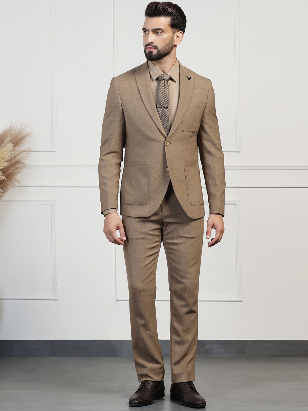 

Blackberrys Slim-Fit Single-Breasted Two-Piece Formal Suit, Khaki
