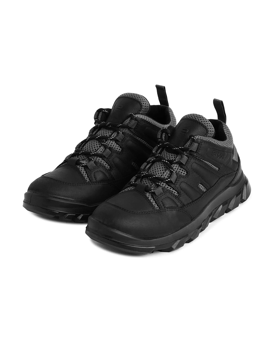 

ERGON Men Colourblocked Leather Trekking Shoes, Black