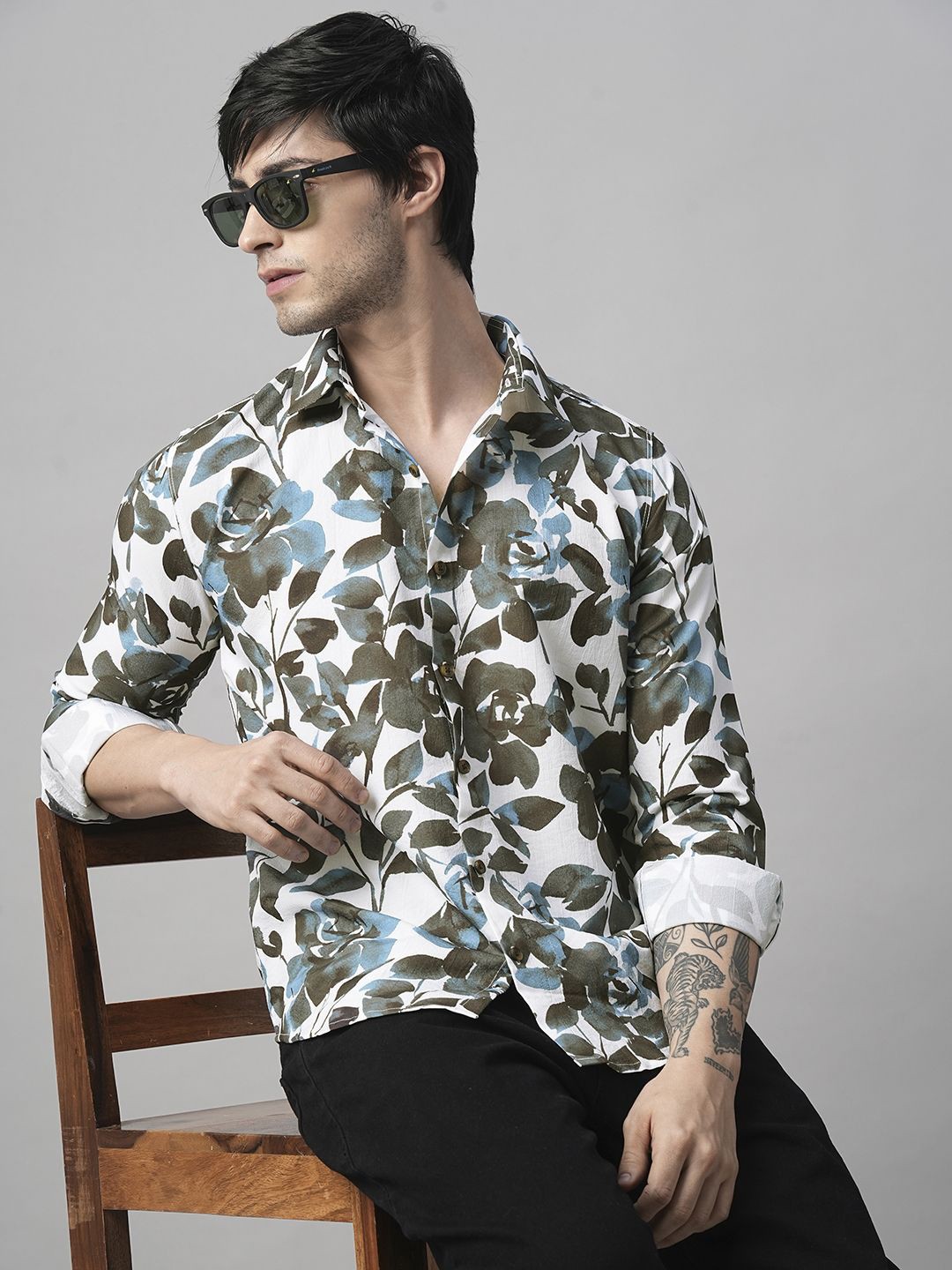 

TRYBUY.IN Men Standard Spread Collar Abstract Printed Cotton Casual Shirt, White