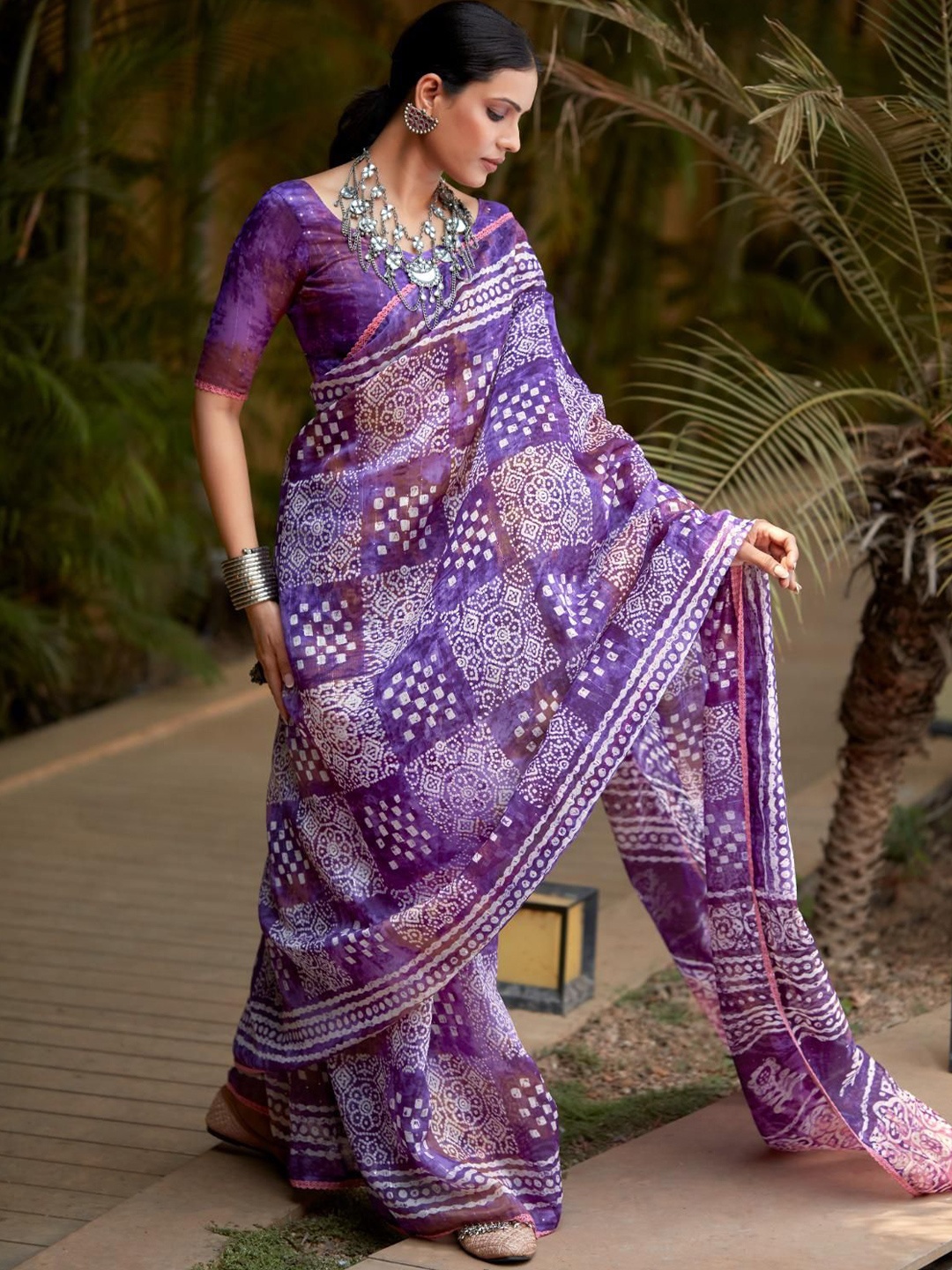 

NK Textiles Ethnic Motif Block Print Lace Border Saree, Violet