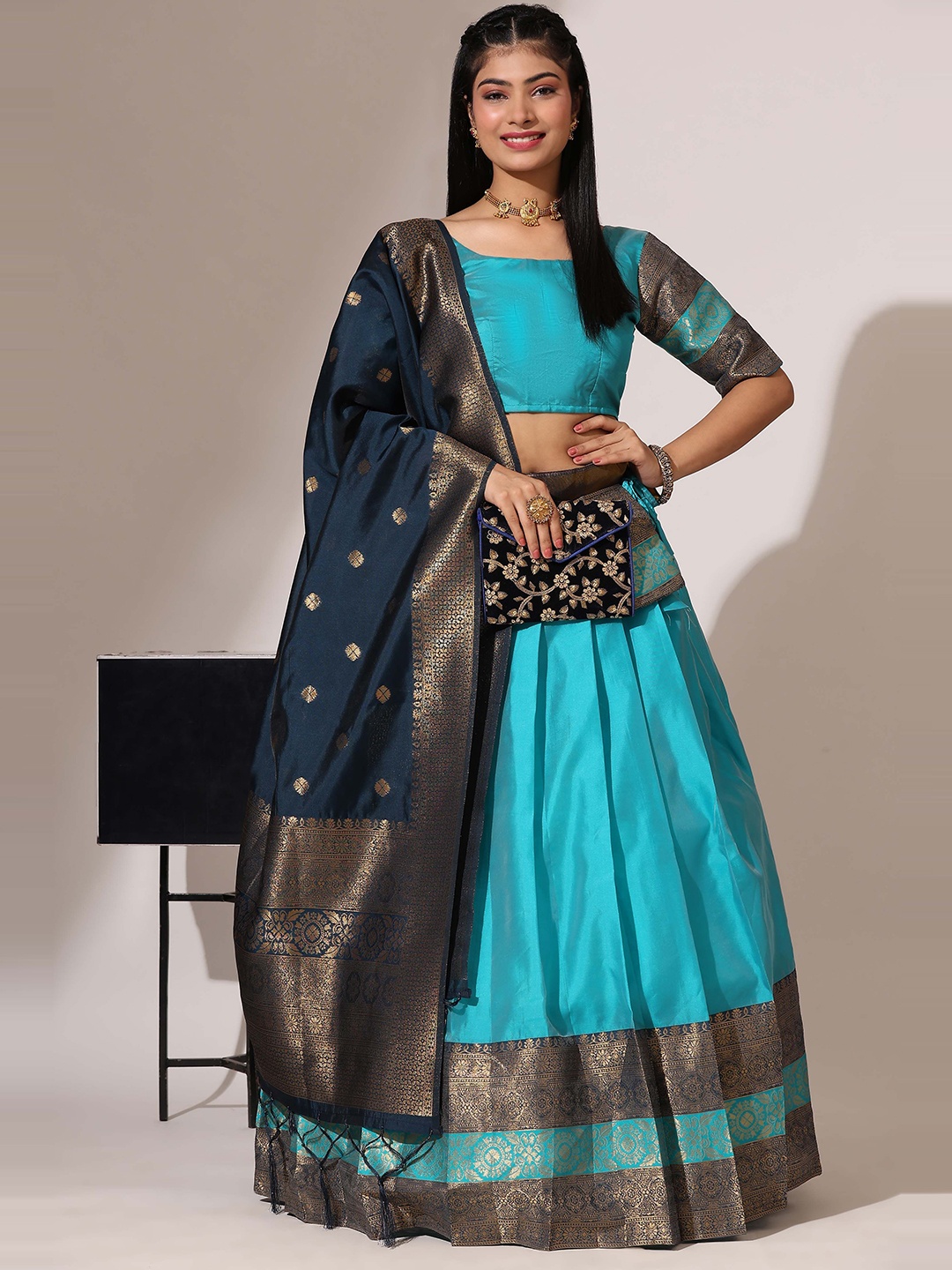 

Fabcartz Semi Stitched Lehenga & Unstitched Blouse With Dupatta, Sea green