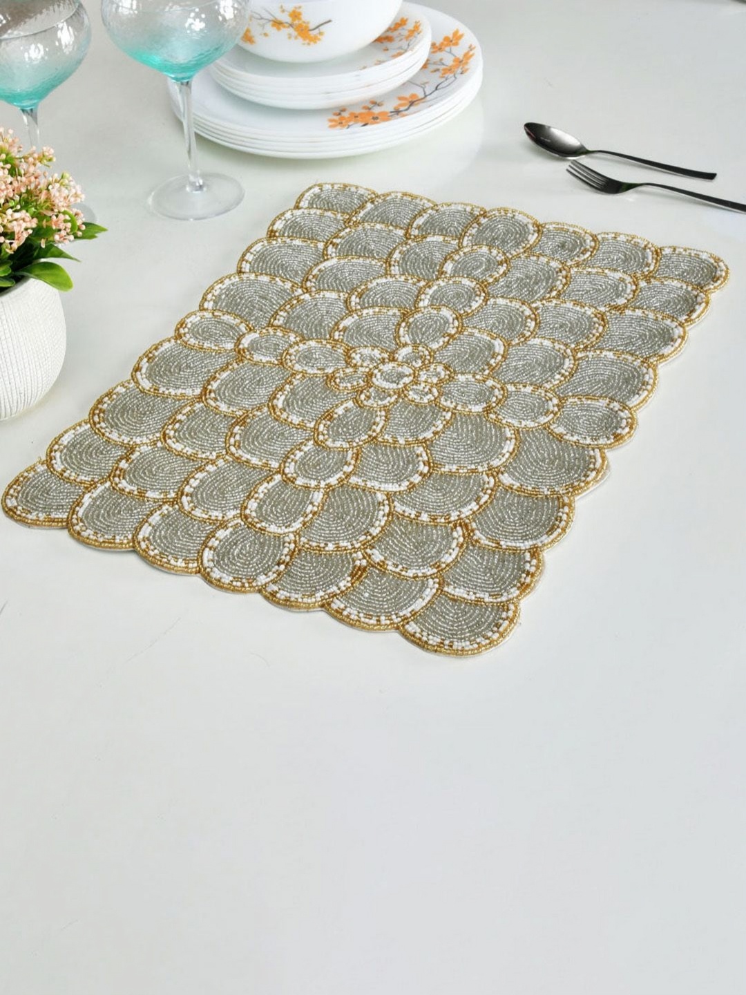 

Athome by Nilkamal Grey & Gold Toned Floral Embellished Beaded Table Placemat