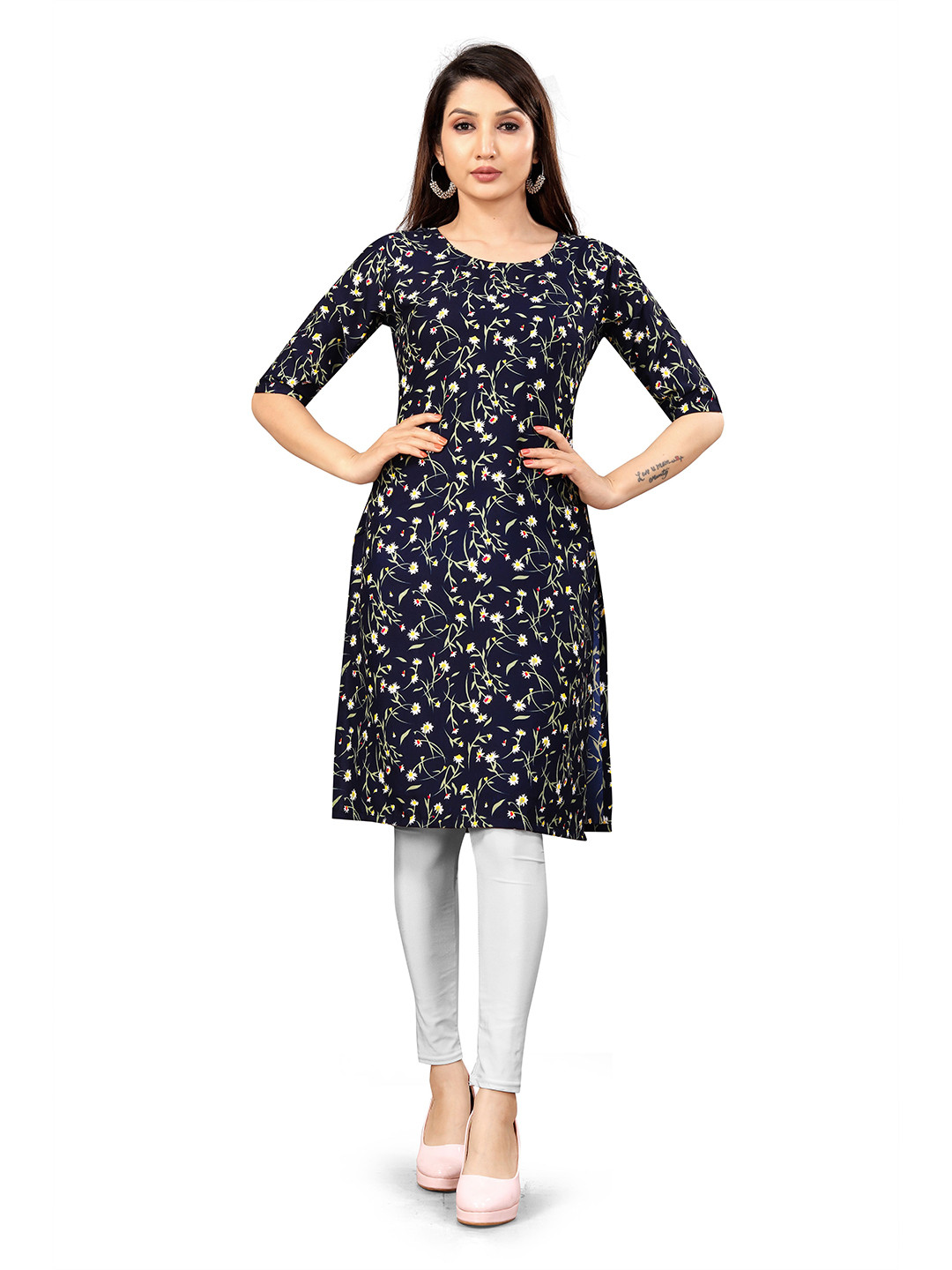 

BHALVAV EXPORT Floral Printed Kurta, Navy blue