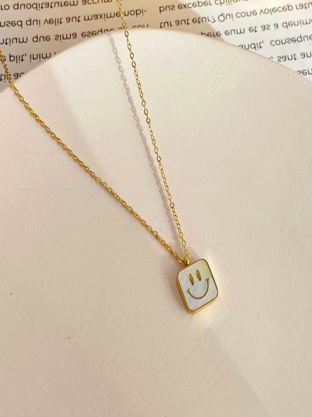 

AQUASTREET Unisex 18K Gold Plated SS Antitarnish Smiley Emoji Pendant Necklace