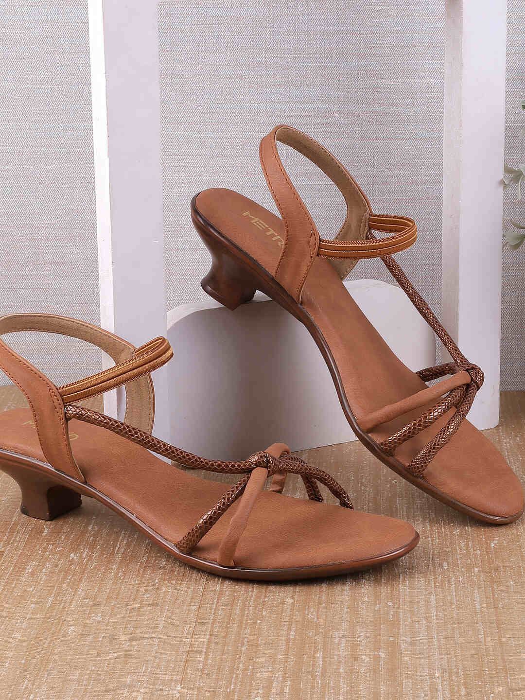 

Metro Kitten Sandals with Bows, Tan