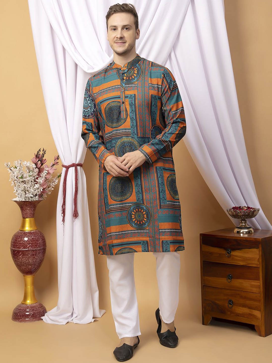 

Hangup Ethnic Motifs Printed Mandarin Collar Straight Kurta with Pyjamas, Blue