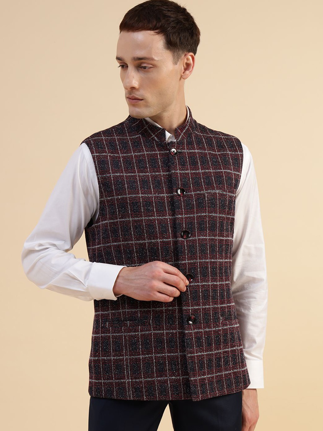 

Givo Men Checked Pure Cotton Nehru Jacket, Red