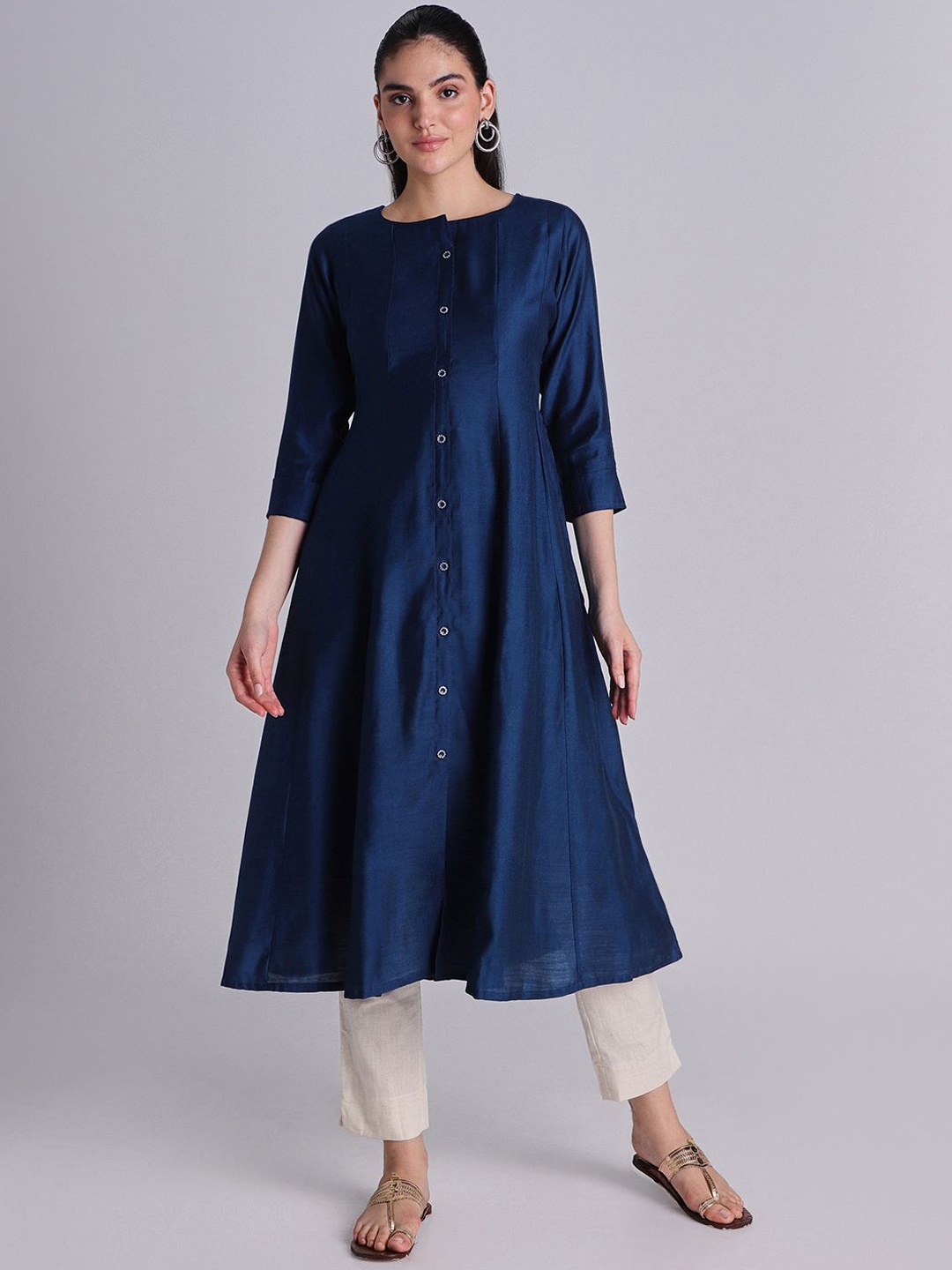 

YATKSH Round Neck Three-Quarter Sleeves A-Line Kurta, Navy blue