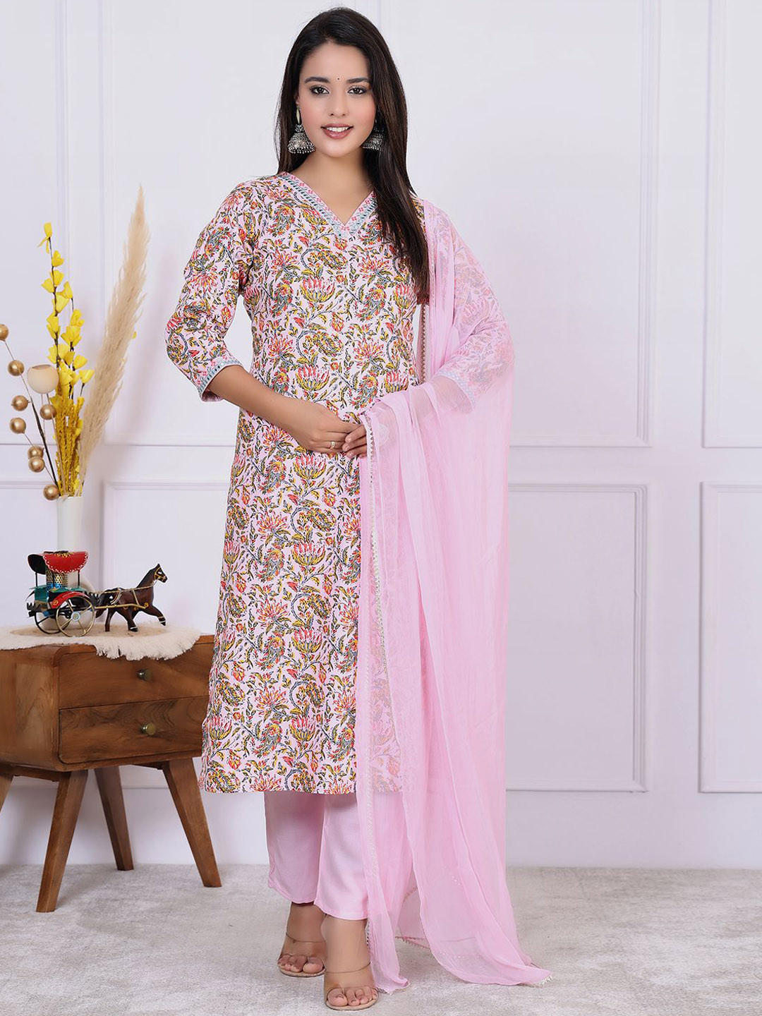 

Veshviti Floral Printed Mirror Work Straight Kurta & Trousers With Dupatta, Pink