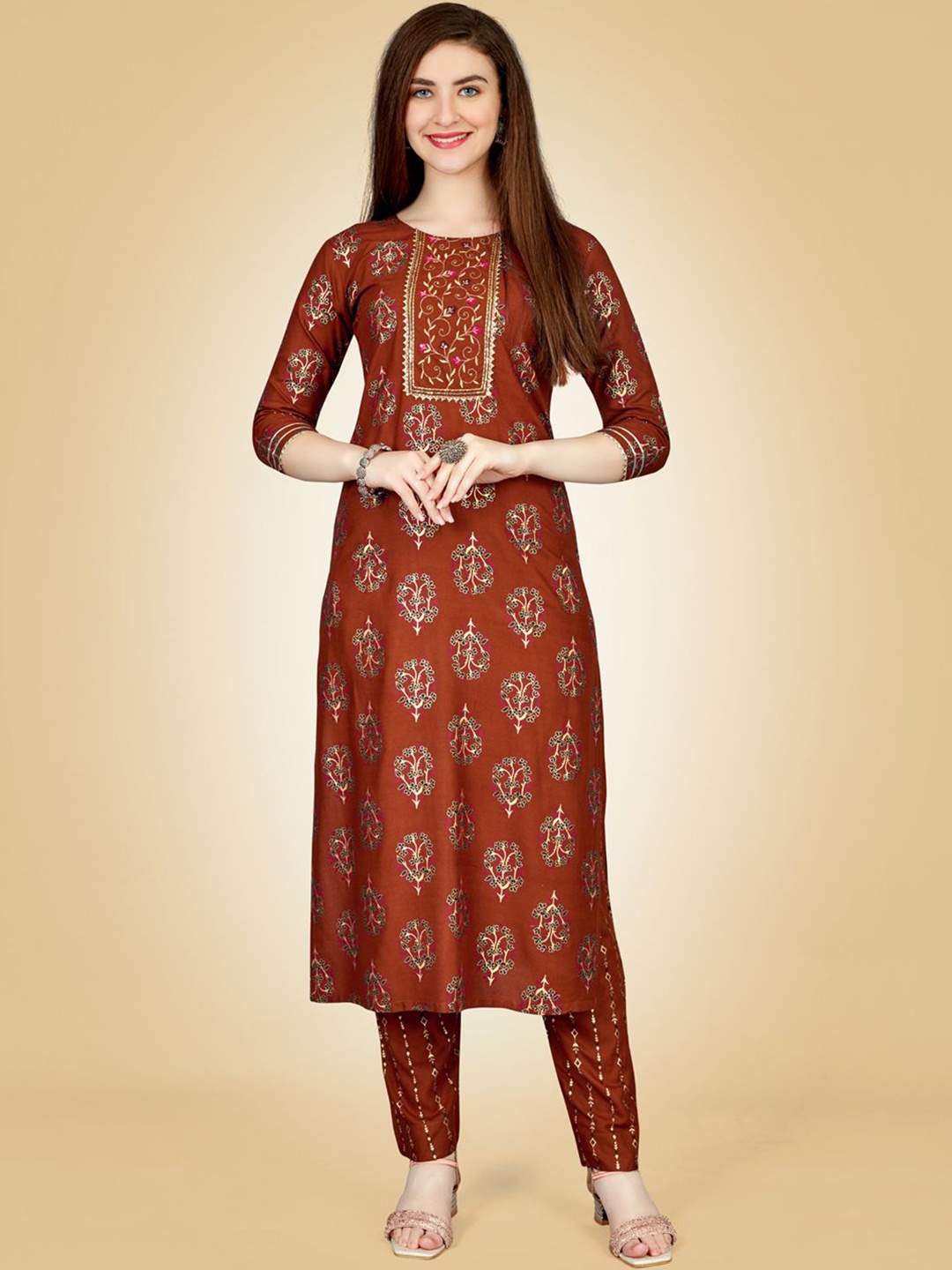 

KAYOMMI Ethnic Motifs Embroidered Gotta Patti Kurta with Trouser, Rust