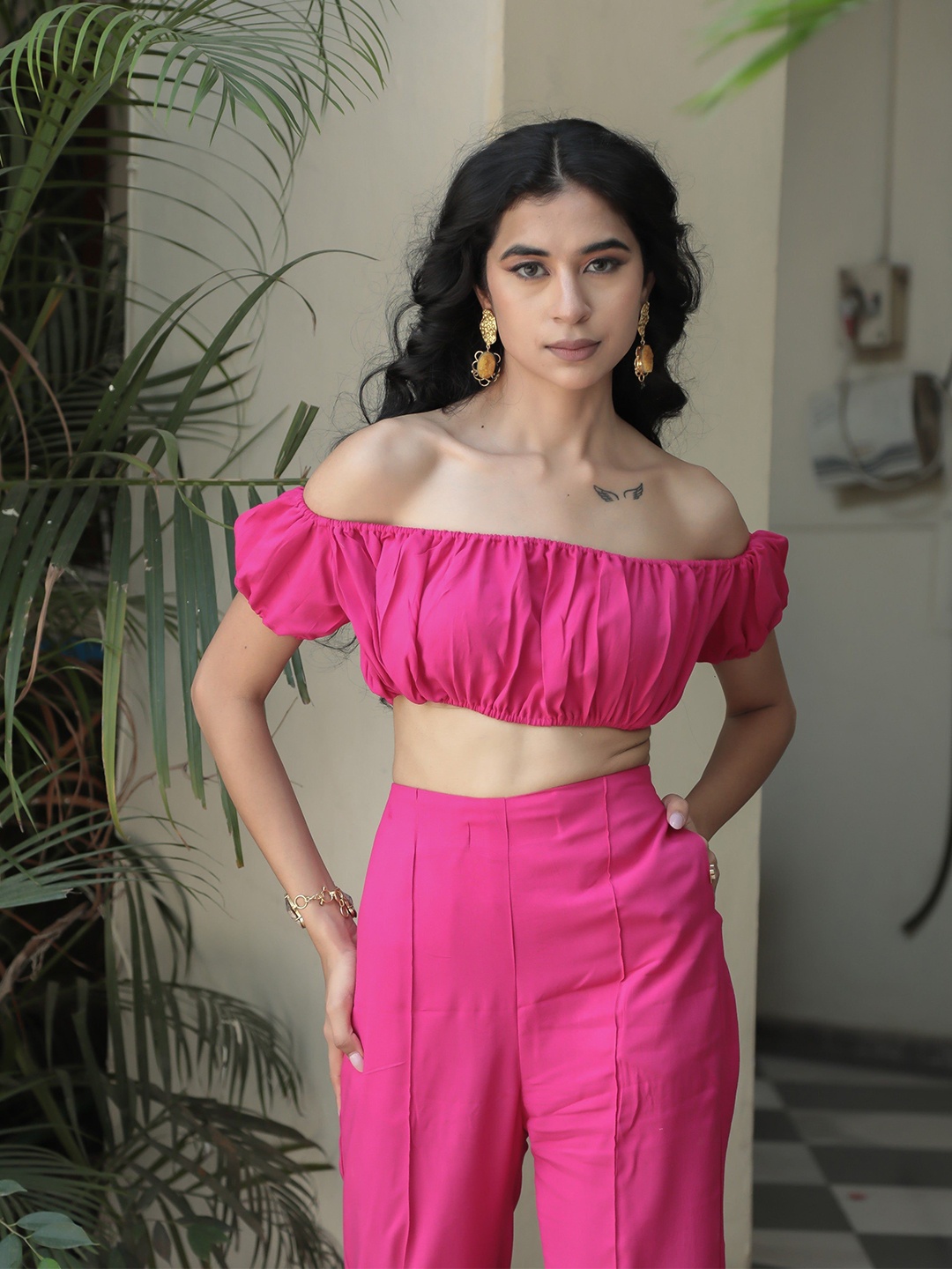 

MOONSTRUCK Sheath Hot Pink Gathered Off Shoulder Crop Top With Flarred Pants Set Dress