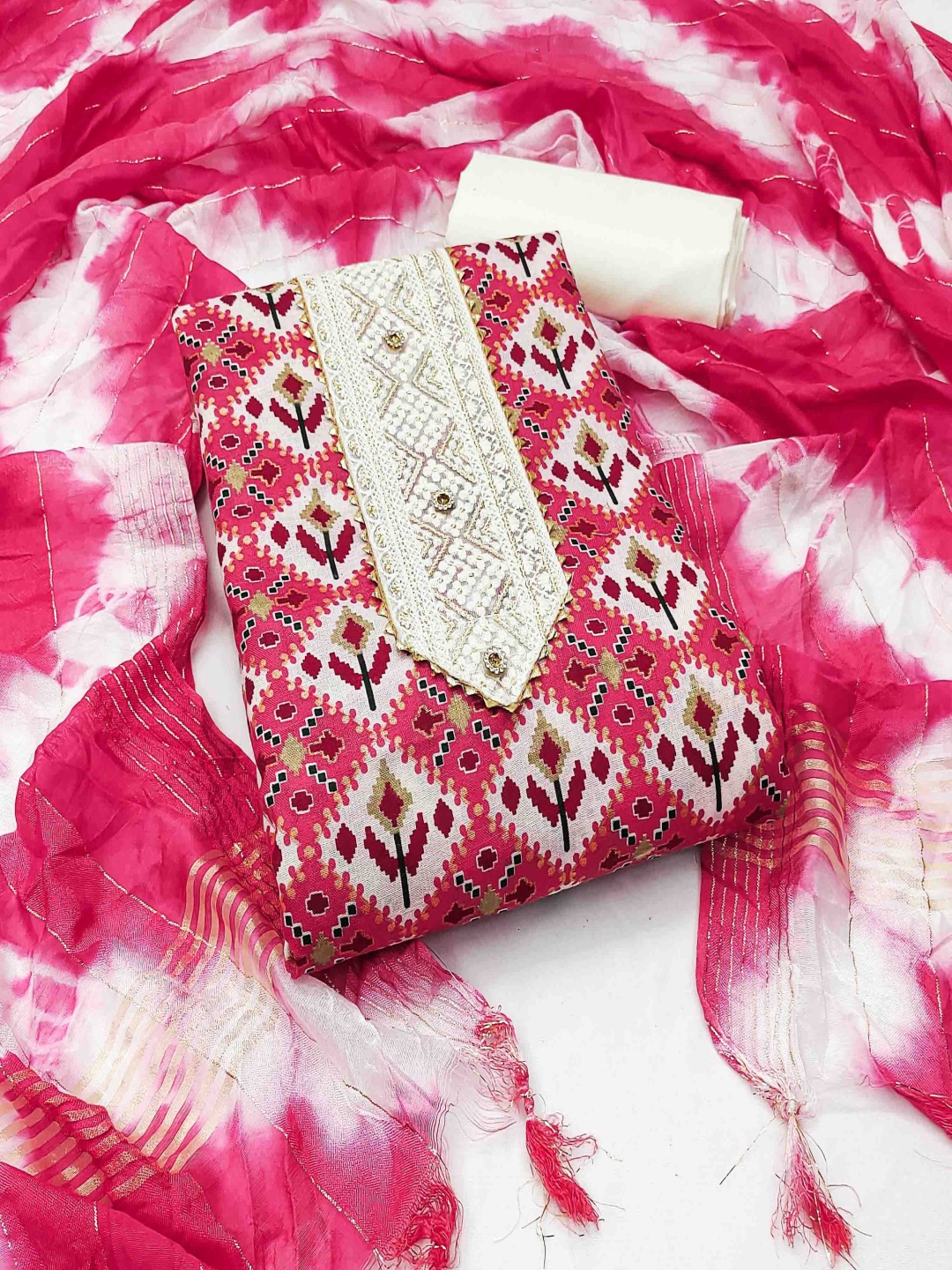 

Ishin Ethnic Motifs Printed Pure Cotton Unstitched Dress Material, Pink