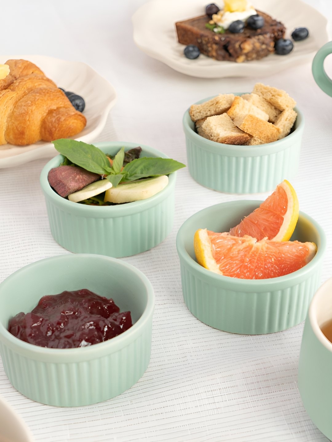 

haus & kinder Green 4 Pieces Ceramic Serving Bowl
