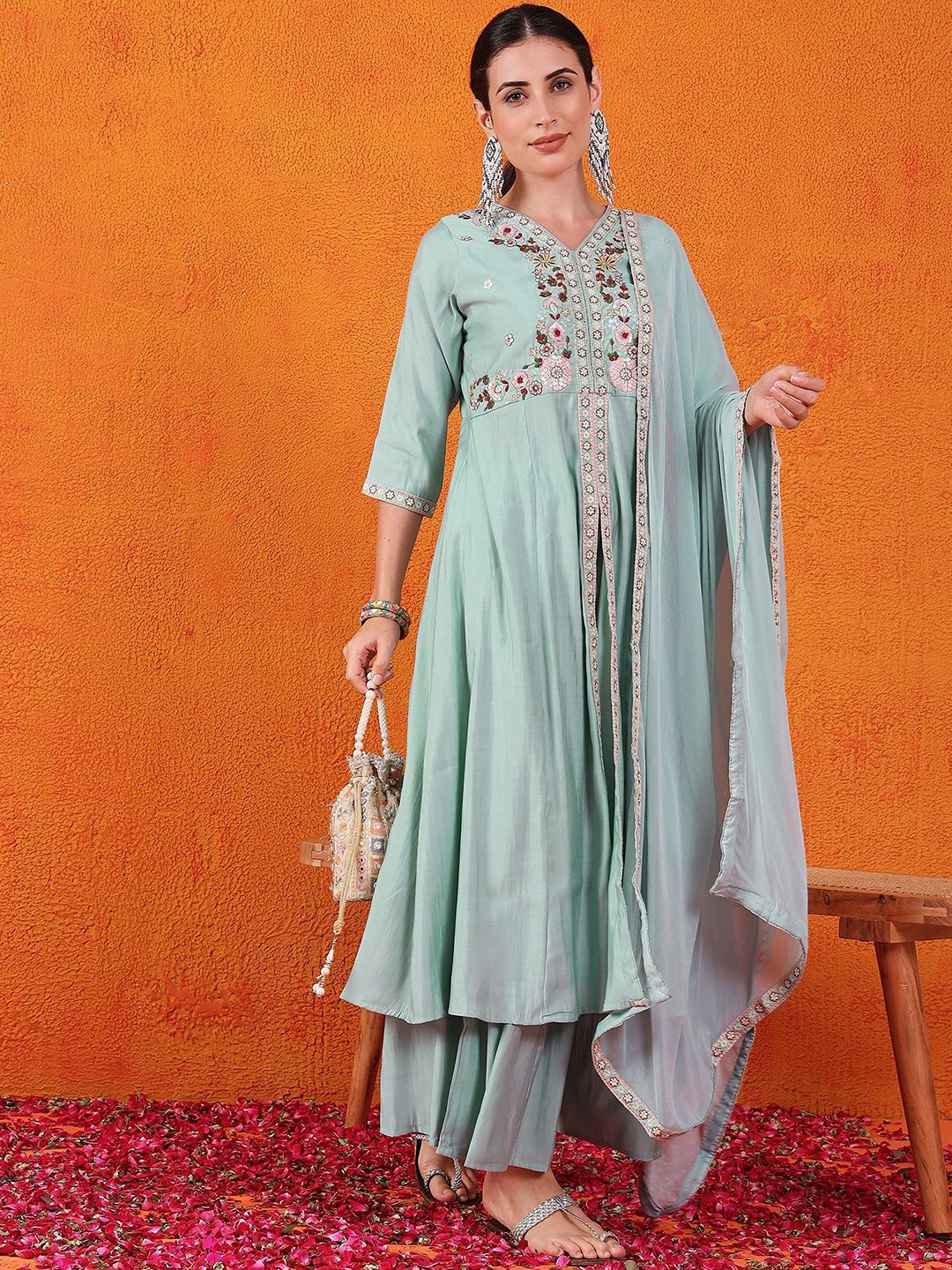 

DIVASTRI Floral Embroidered Regular Pure Silk Anarkali Kurta with Palazzos & Dupatta, Blue